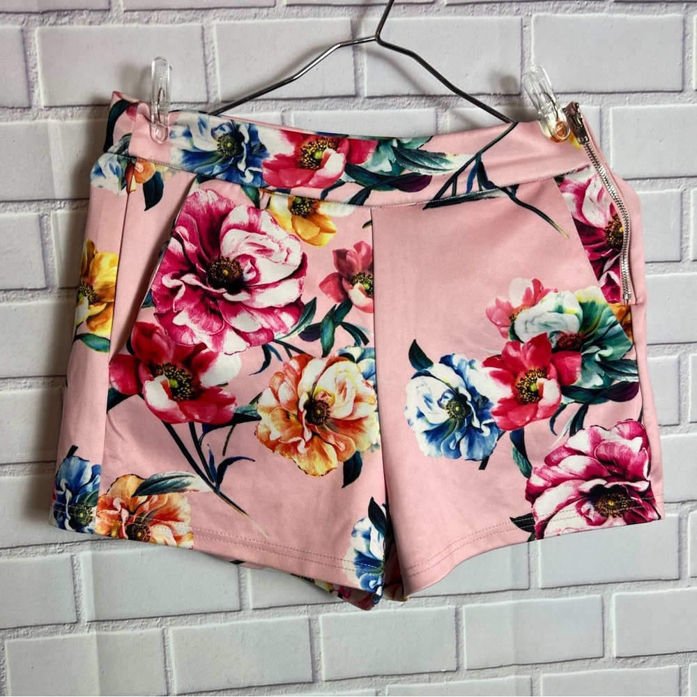 ANOTHER STORY Floral Pink Women's Shorts/size S
